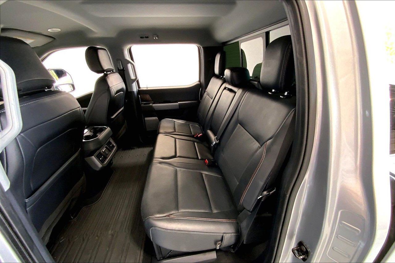 Used 2024 Ford F250 Lariat w/ Lariat Ultimate Package AWD/4WD image 19