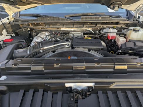 Used 2023 Chevrolet Silverado 2500 LT image 32