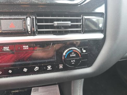 Certified 2025 Nissan Pathfinder SV AWD/4WD image 20
