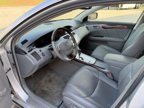 Used 2008 Toyota Avalon Limited image 23