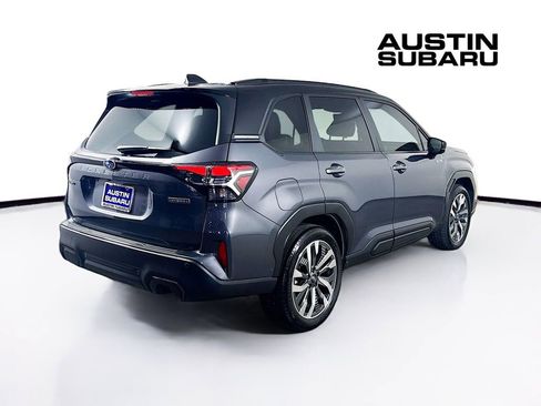 Used 2025 Subaru Forester Touring image 7