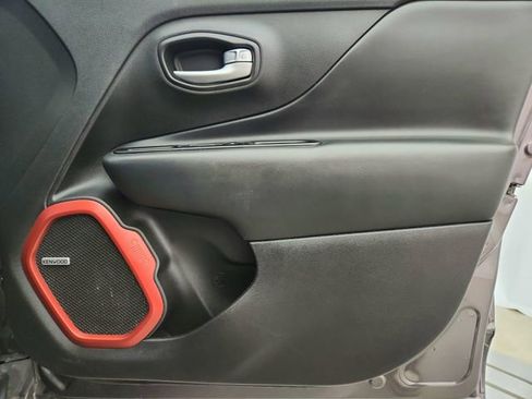 Used 2021 Jeep Renegade Trailhawk w/ Sun & Sound Group AWD/4WD image 28