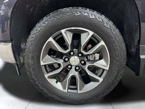 Used 2023 Chevrolet Silverado 1500 LT AWD/4WD image 61