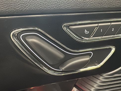 Used 2021 Lincoln Corsair AWD w/ Premium Package image 25