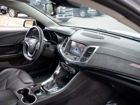 Used 2014 Chevrolet SS image 21