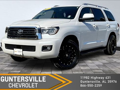 Used 2022 Toyota Sequoia SR5 image 1