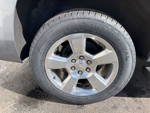 Used 2019 Chevrolet Suburban Premier image 6