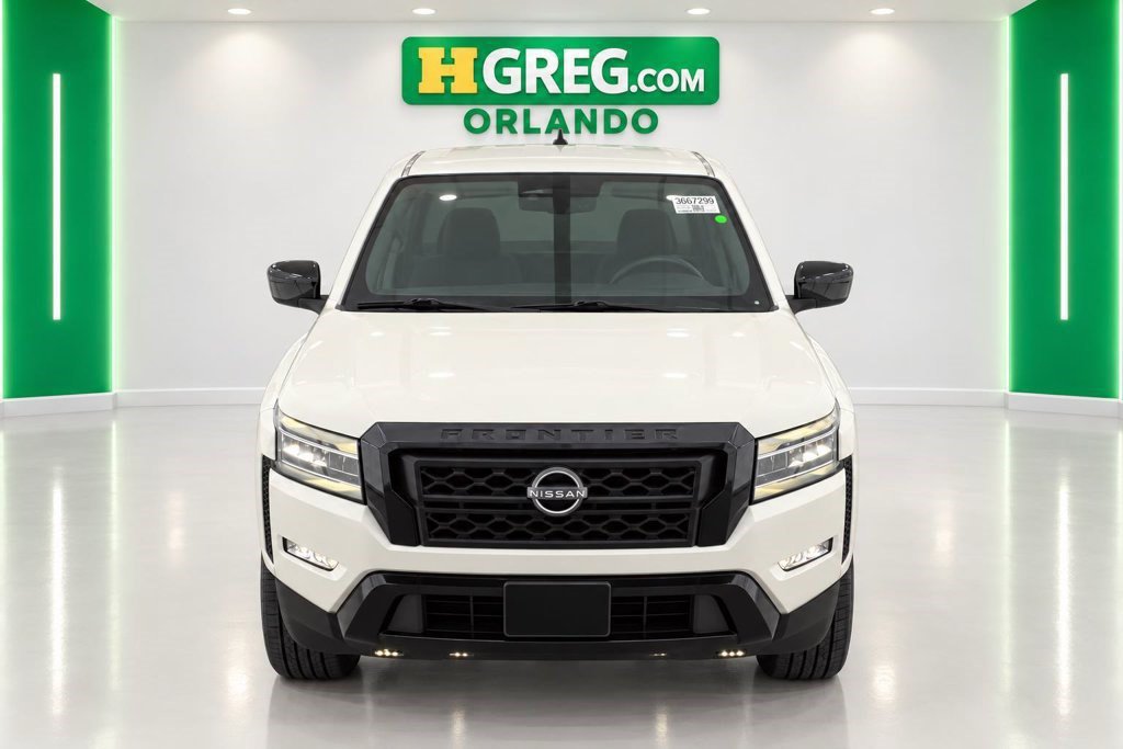 Used 2023 Nissan Frontier SV w/ Midnight Edition Package RWD image 7