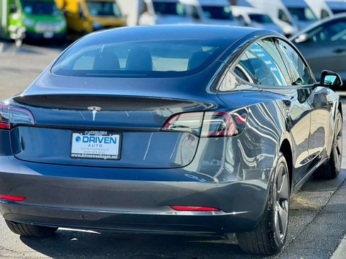 Used 2023 Tesla Model 3 Standard Range image 34