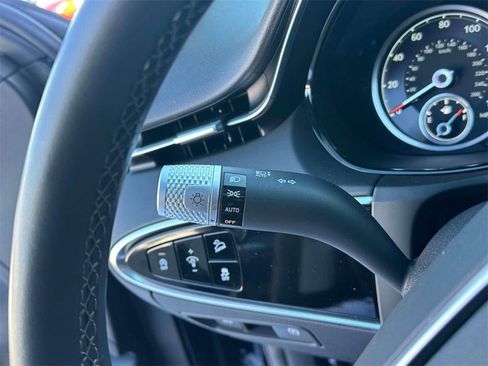 Used 2025 Genesis GV70 2.5T image 21