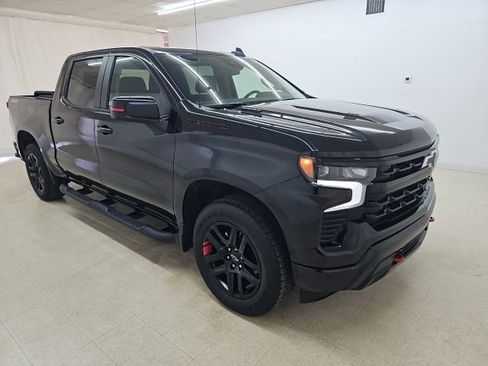 Used 2023 Chevrolet Silverado 1500 RST w/ Redline Edition AWD/4WD image 30