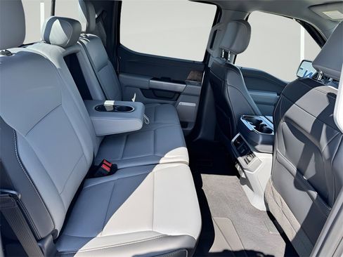 Used 2022 Ford F150 Lariat w/ Equipment Group 502A High image 32