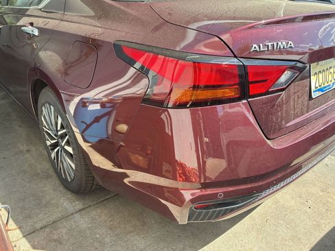 Used 2024 Nissan Altima 2.5 SV image 6