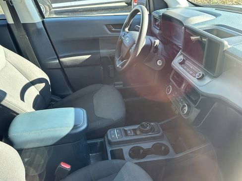 Used 2022 Ford Maverick XL image 5