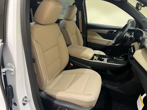 New 2026 Buick Enclave Preferred w/ Power Package FWD image 25