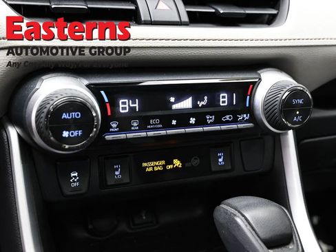 Used 2022 Toyota RAV4 XLE w/ Convenience Package AWD/4WD image 20