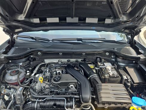 Certified 2024 Volkswagen Taos SEL AWD/4WD image 35