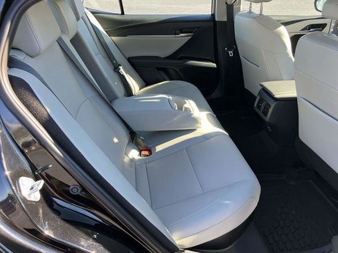 Used 2025 Toyota Camry XLE image 27