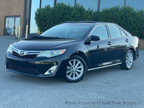 Used 2012 Toyota Camry XLE FWD image 1