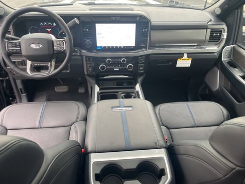 New 2025 Ford F250 Platinum image 17