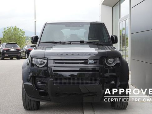 Used 2025 Land Rover Defender 110 V8 AWD/4WD image 5