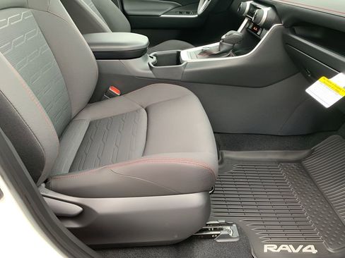 New 2025 Toyota RAV4 SE image 17