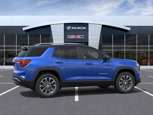 New 2027 GMC Terrain Elevation FWD image 5