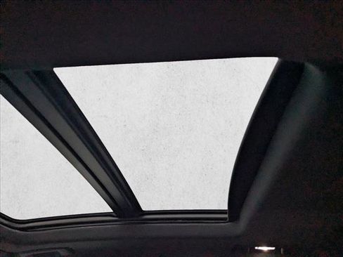 New 2026 Chevrolet Equinox EV LT image 18