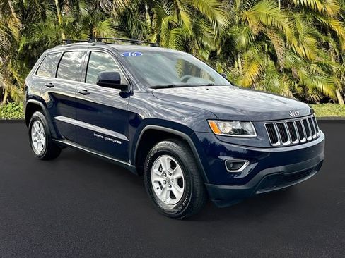Used 2016 Jeep Grand Cherokee Laredo w/ Quick Order Package 23E image 2