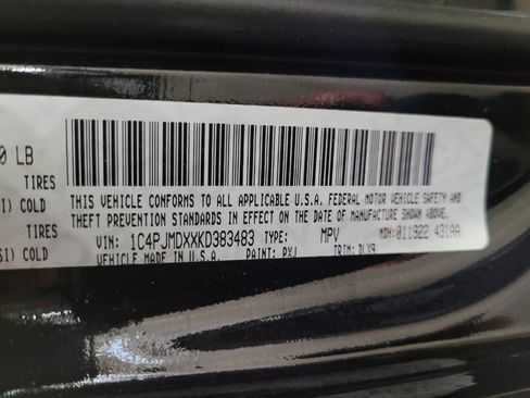 Used 2019 Jeep Cherokee Limited AWD/4WD image 33