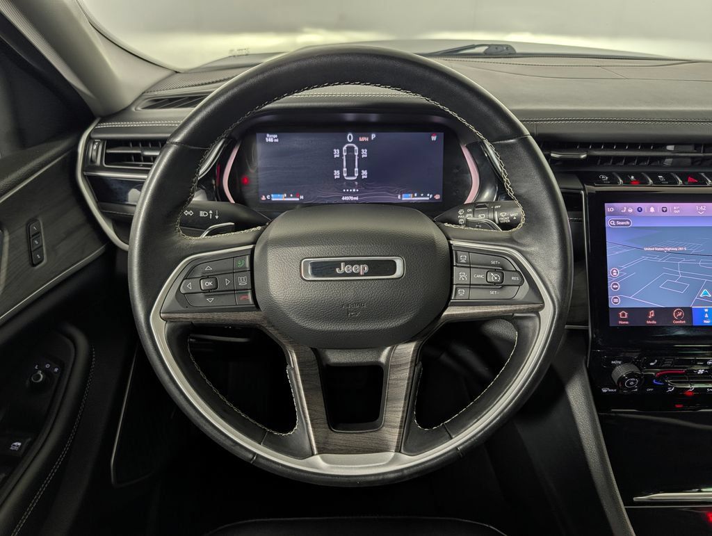 Used 2022 Jeep Grand Cherokee Limited RWD image 17