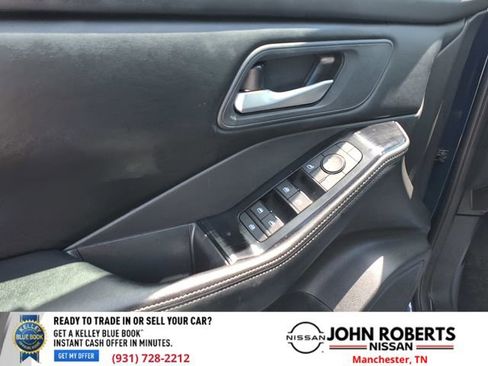 Used 2025 Nissan Rogue SV AWD/4WD image 27