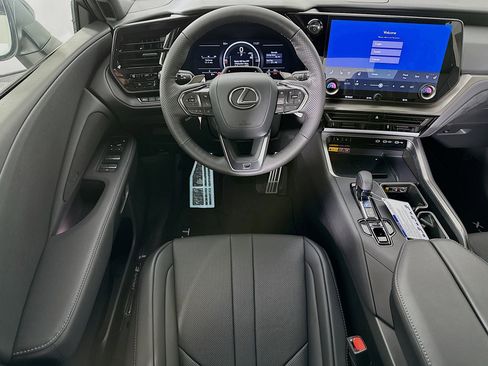 New 2026 Lexus TX 500h AWD image 24
