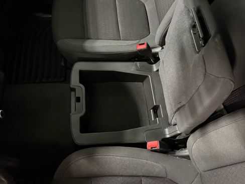 Used 2022 Chevrolet Silverado 1500 LT image 20