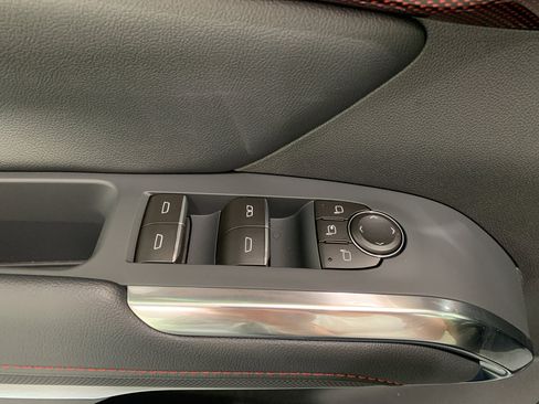 New 2026 Chevrolet Traverse RS w/ LPO, Floor Liner Package FWD image 31