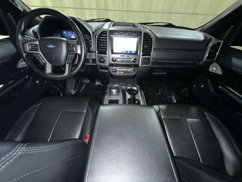 Used 2020 Ford Expedition Max XLT w/ Equipment Group 202A RWD image 28