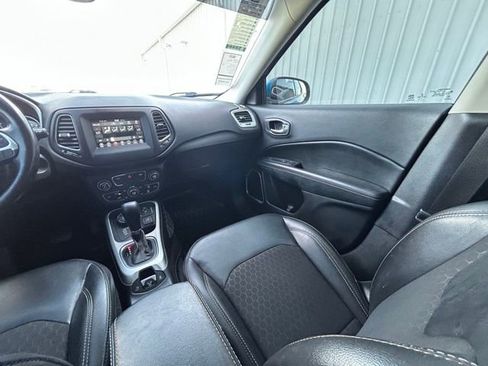 Used 2020 Jeep Compass Latitude image 32