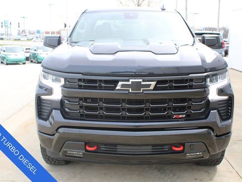 Used 2024 Chevrolet Silverado 1500 LT Trail Boss w/ Protection Package AWD/4WD image 2