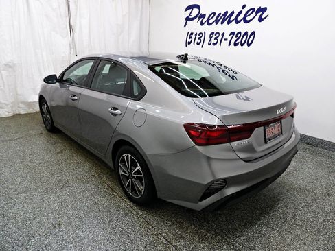 Used 2023 Kia Forte LXS FWD image 4