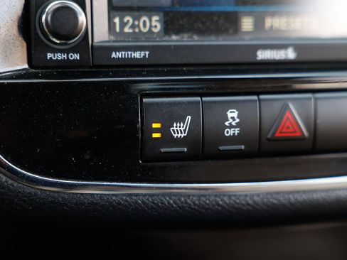 Used 2013 Chrysler 200 Touring w/ Cold Weather Group FWD image 34