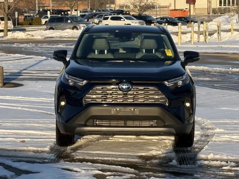 Used 2024 Toyota RAV4 Limited image 22