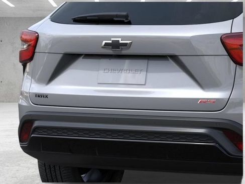 New 2026 Chevrolet Trax RS w/ Driver Confidence Package FWD image 14