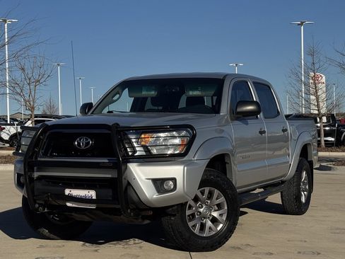 Used 2013 Toyota Tacoma PreRunner w/ SR5 Pkg RWD image 2