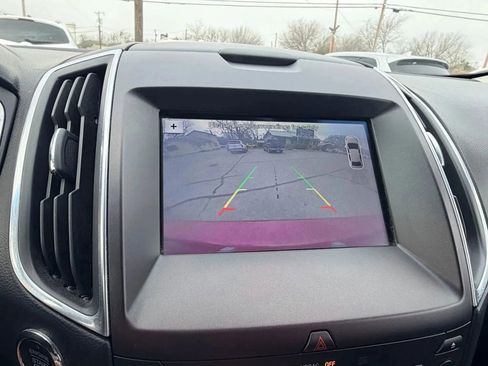 Used 2018 Ford Edge Titanium w/ Technology Package image 10