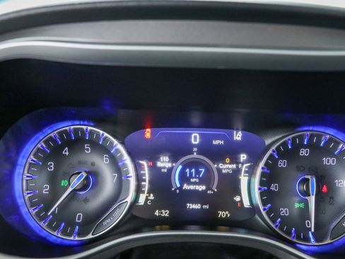 Used 2022 Chrysler Pacifica Touring-L FWD image 15