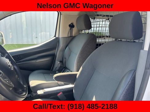 Used 2018 Nissan NV200 SV w/ Navigation Package FWD image 16