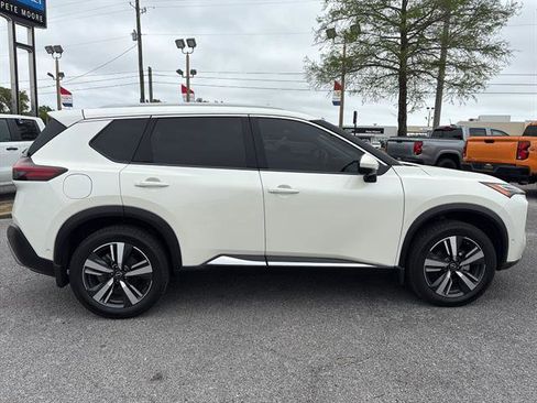 Used 2023 Nissan Rogue Platinum w/ Platinum Premium Package FWD image 8