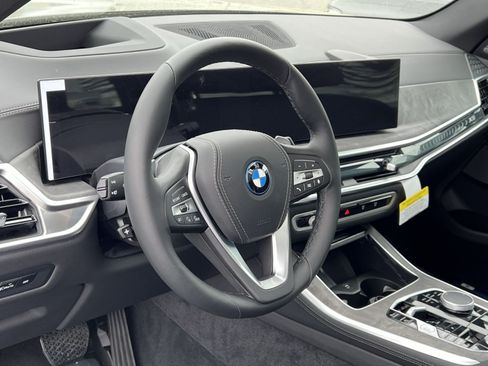 New 2026 BMW X5 xDrive50e AWD/4WD image 13