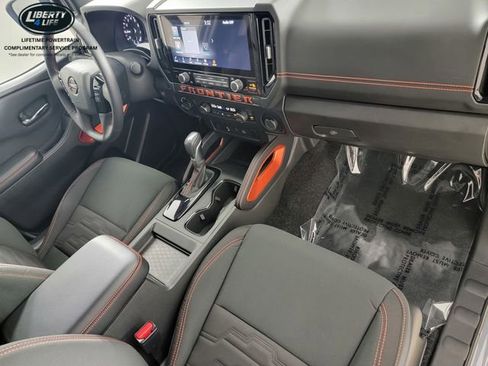 Used 2025 Nissan Frontier PRO-4X AWD/4WD image 22