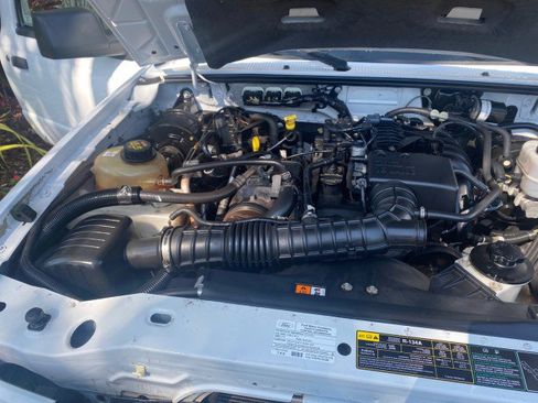 Used 2010 Ford Ranger XL image 17